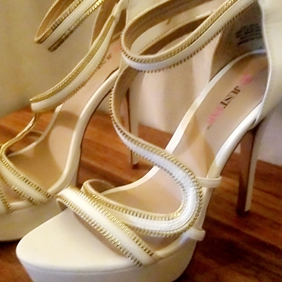 High heels - Picture 1 of 4